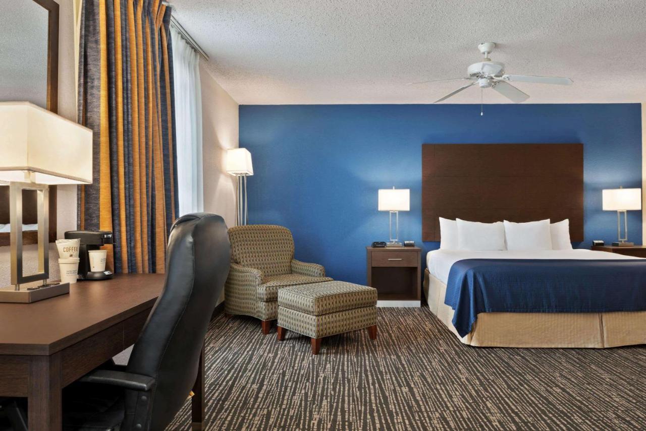 Hotel Baymont By Wyndham Washington Exterior foto